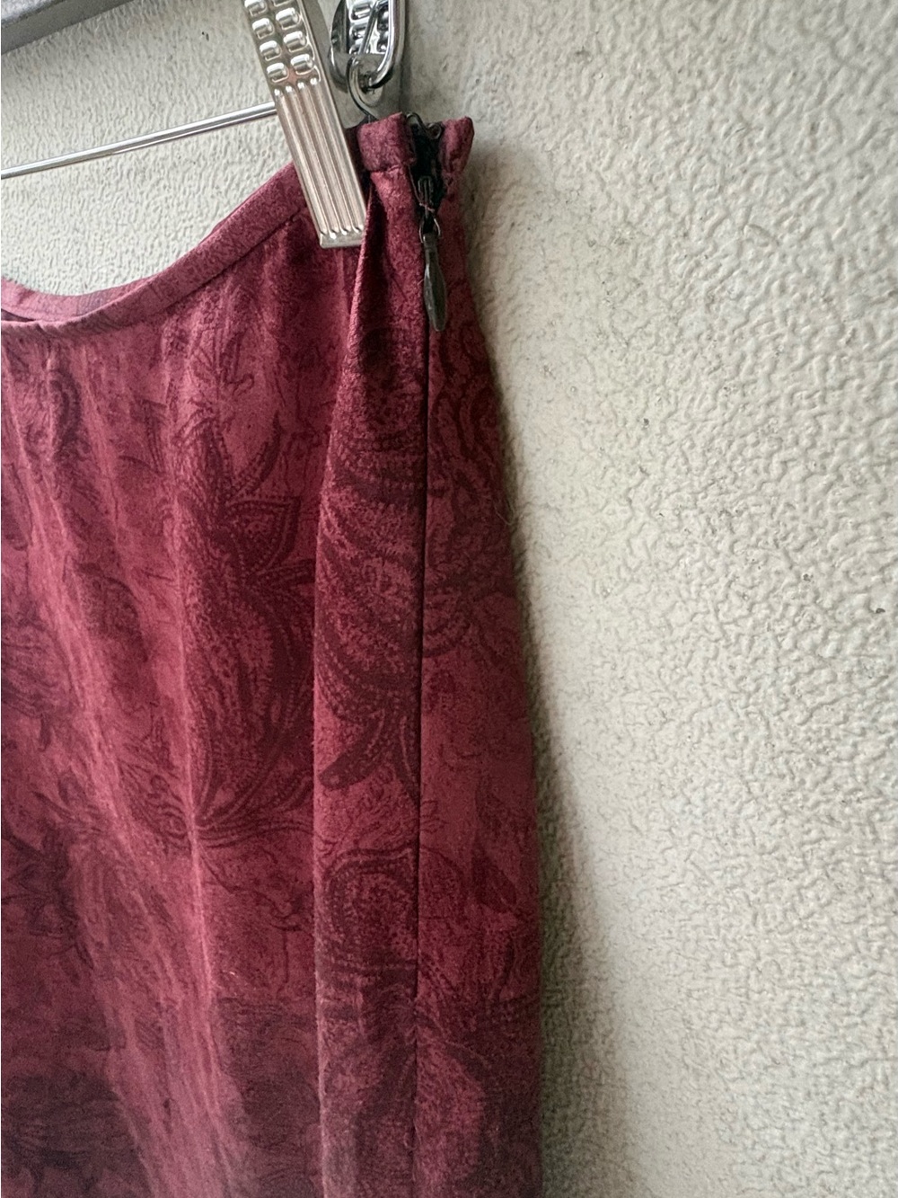 Vintage 90s Petite Sophisticate Burgundy Satin Jacquard Paisley Midi Skirt 6 - Picture 3 of 10